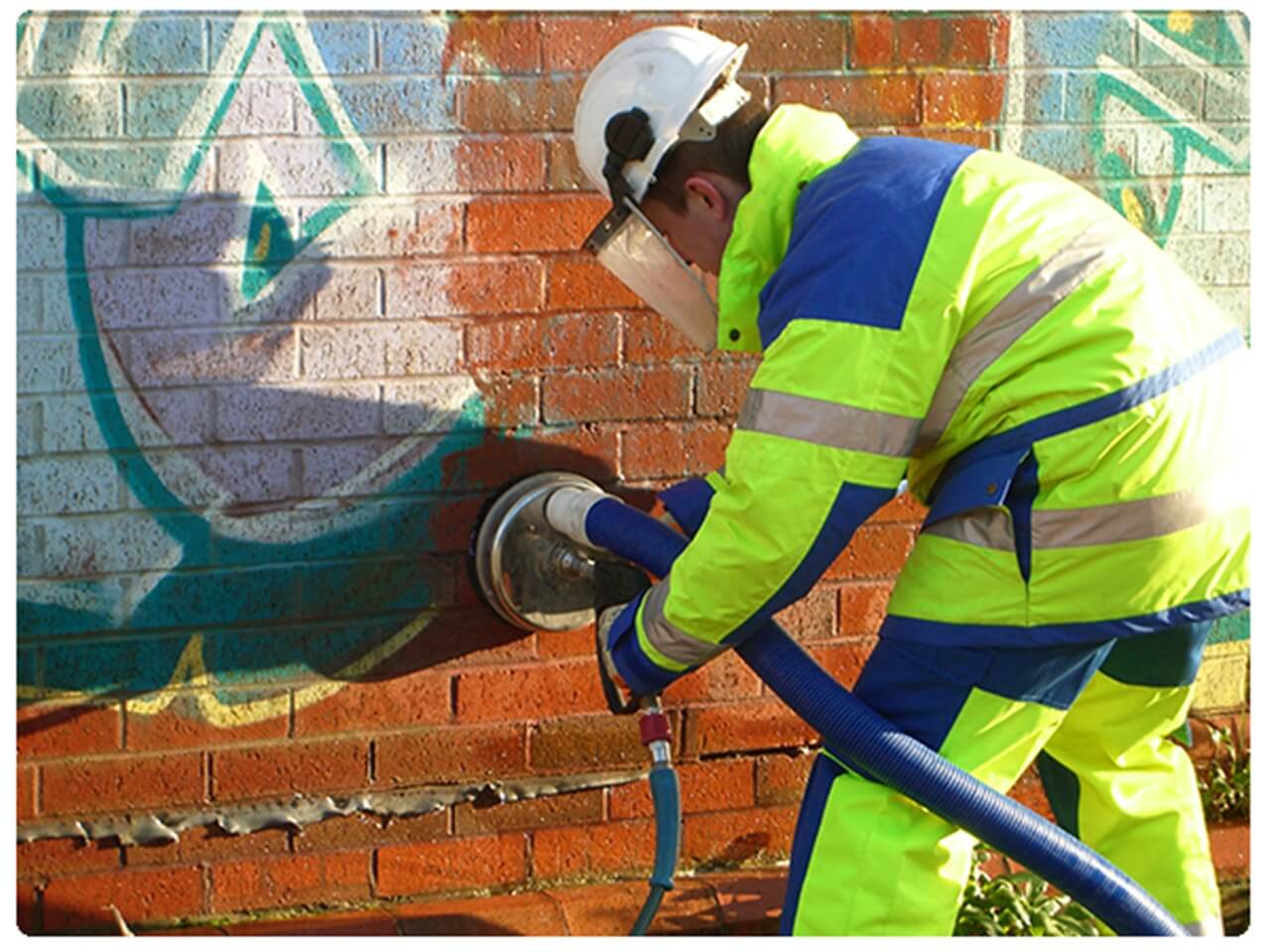 Czyszczenie ścian Krak&oacute;w